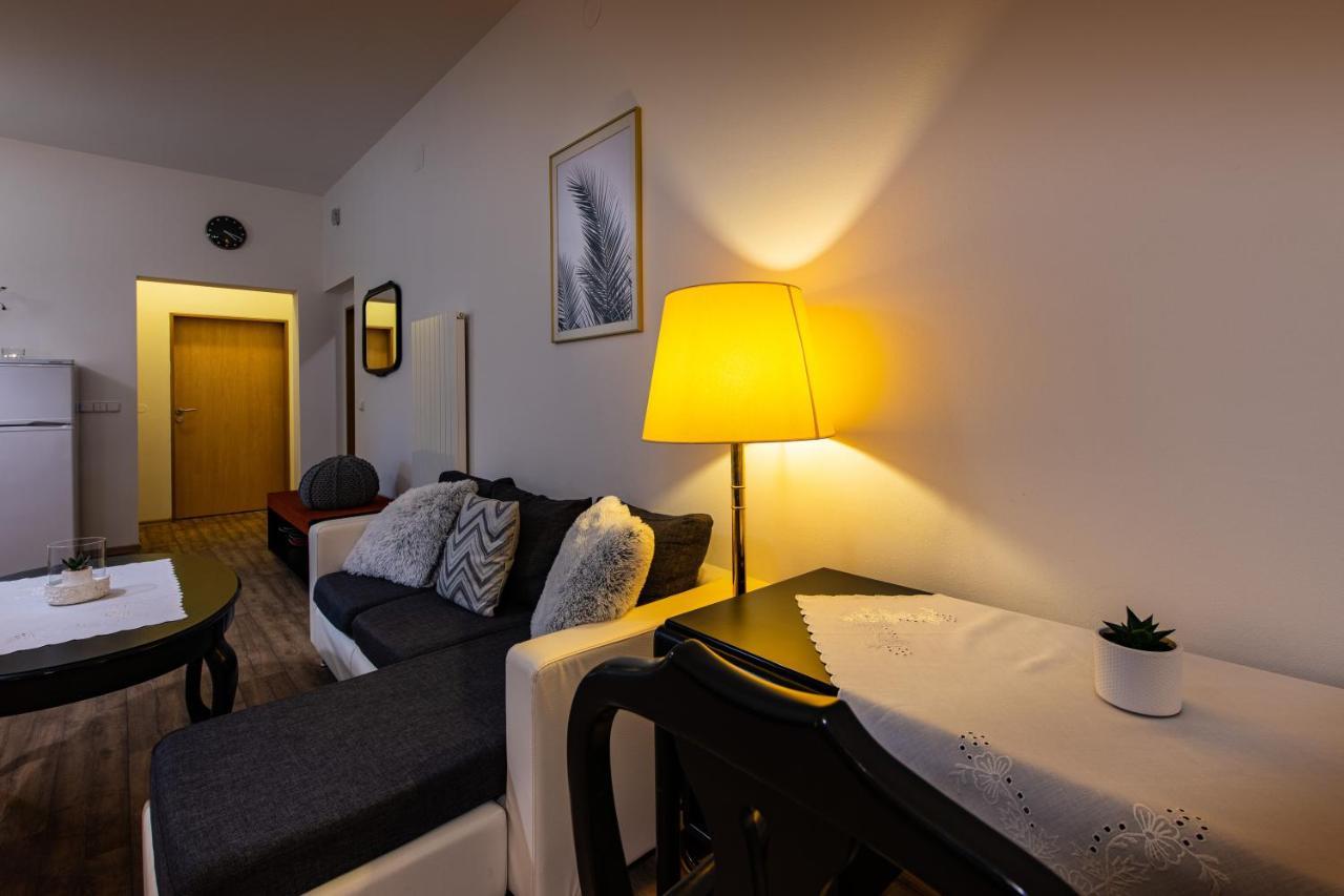 Apartman U Krizku Jihlava Exteriör bild