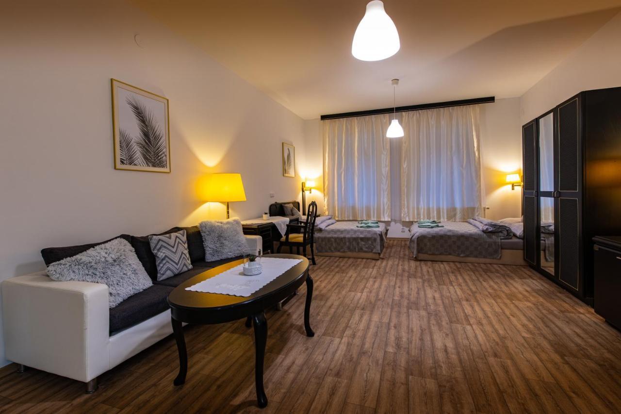 Apartman U Krizku Jihlava Exteriör bild