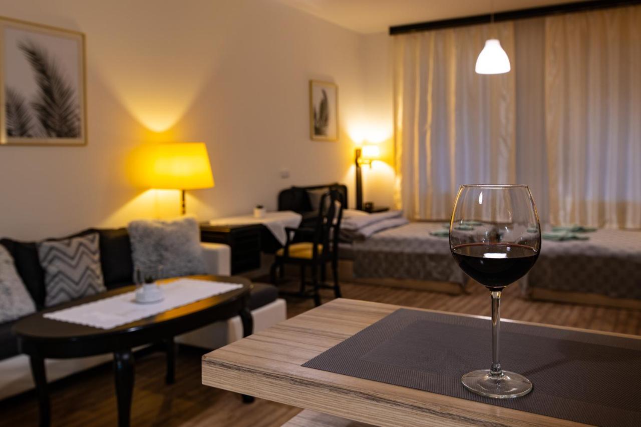Apartman U Krizku Jihlava Exteriör bild