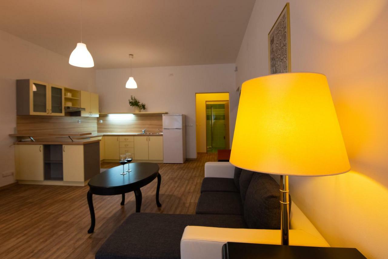Apartman U Krizku Jihlava Exteriör bild
